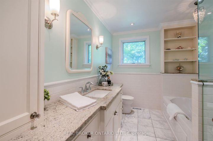 Photo 32 at 6 Streatham Place, Rosethorn, Toronto
