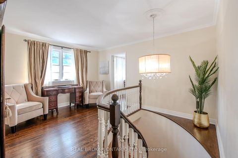 Photo 18 at 6 Streatham Place, Rosethorn, Toronto