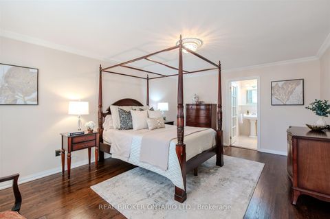 Photo 22 at 6 Streatham Place, Rosethorn, Toronto