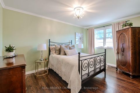 Photo 27 at 6 Streatham Place, Rosethorn, Toronto
