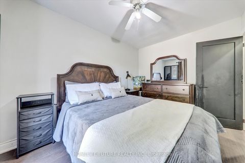 Photo 17 at 26 North Bonnington Avenue, Birchmount, Toronto