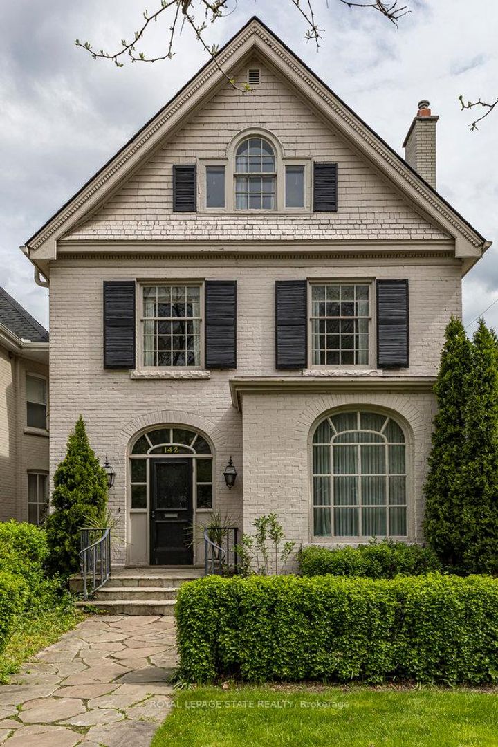 Photo 4 at 142 Aberdeen Avenue, Durand, Hamilton