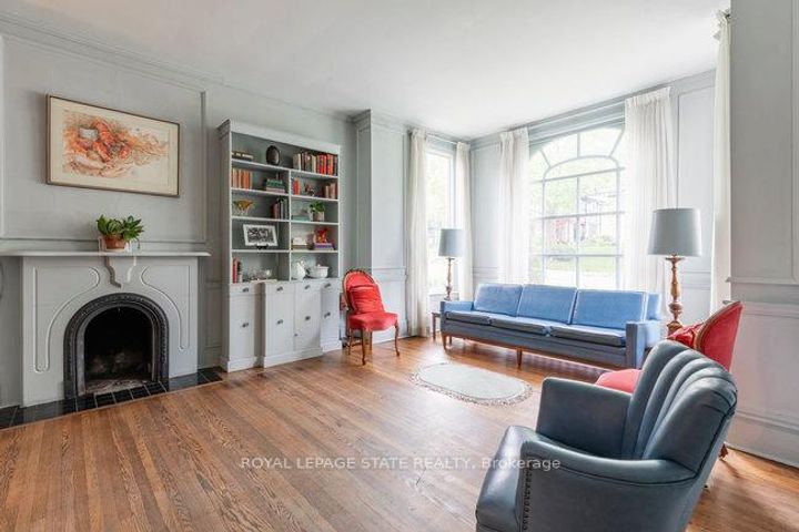Photo 8 at 142 Aberdeen Avenue, Durand, Hamilton