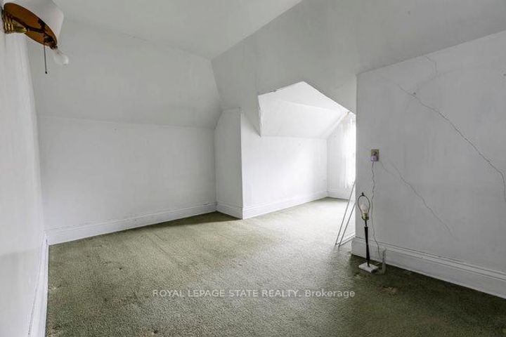 Photo 34 at 142 Aberdeen Avenue, Durand, Hamilton