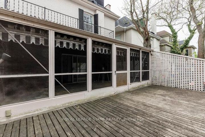 Photo 45 at 142 Aberdeen Avenue, Durand, Hamilton