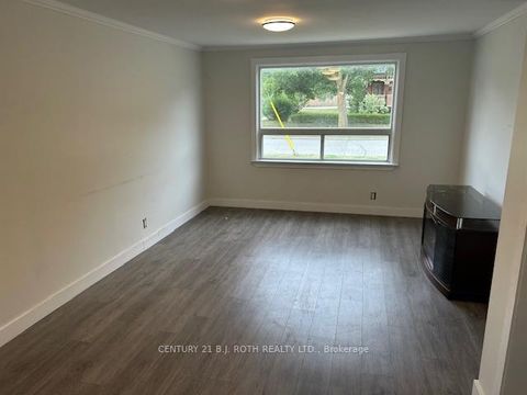 Photo 7 at 121 Cumberland Street, Allandale, Barrie