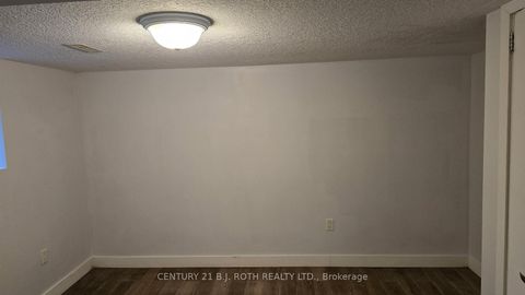 Photo 18 at 121 Cumberland Street, Allandale, Barrie