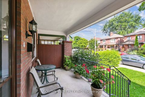 Photo 3 at 67 Kings Park Boulevard, East York, Toronto