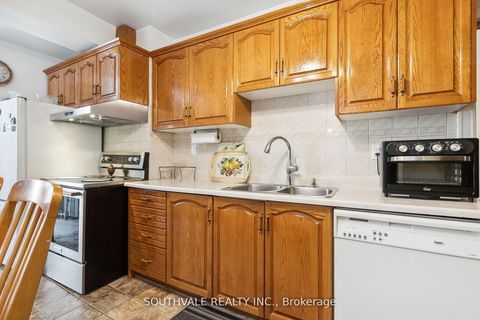 Photo 10 at 67 Kings Park Boulevard, East York, Toronto