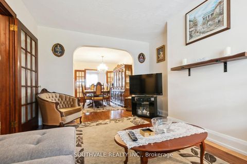 Photo 20 at 67 Kings Park Boulevard, East York, Toronto