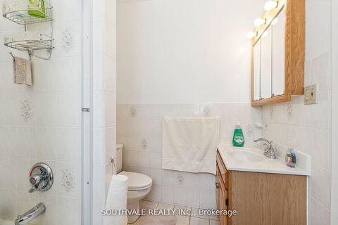 Photo 31 at 67 Kings Park Boulevard, East York, Toronto