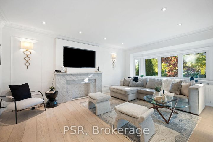Photo 1 at 7 Glenarden Road, Forest Hill North, Toronto