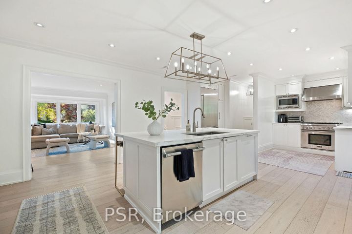 Photo 5 at 7 Glenarden Road, Forest Hill North, Toronto