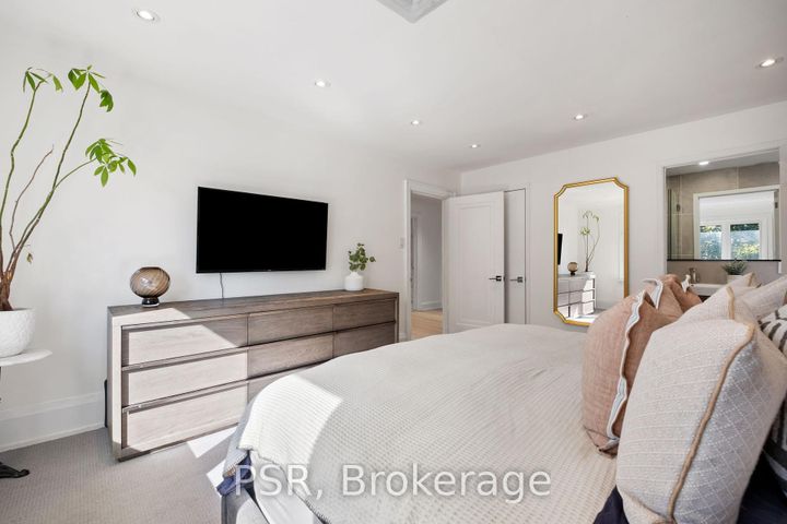 Photo 14 at 7 Glenarden Road, Forest Hill North, Toronto