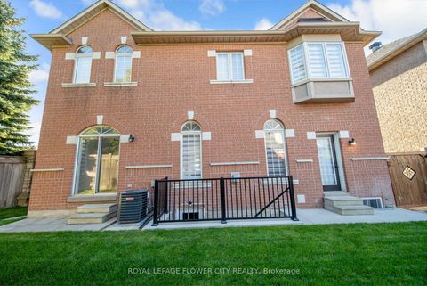Photo 41 at 57 St Nicholas Crescent, Vellore Village, Vaughan