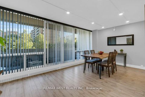 Photo 9 at 203 - 2 Glamorgan Avenue, Dorset Park, Toronto