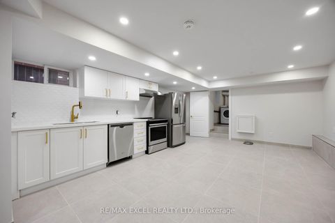Photo 28 at 806 Gladstone Avenue, Junction, Toronto