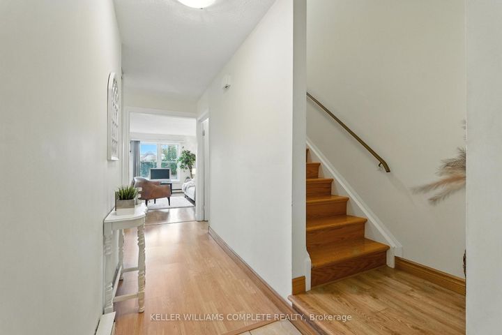 Photo 2 at 365 Cochrane Road, Glenview, Hamilton