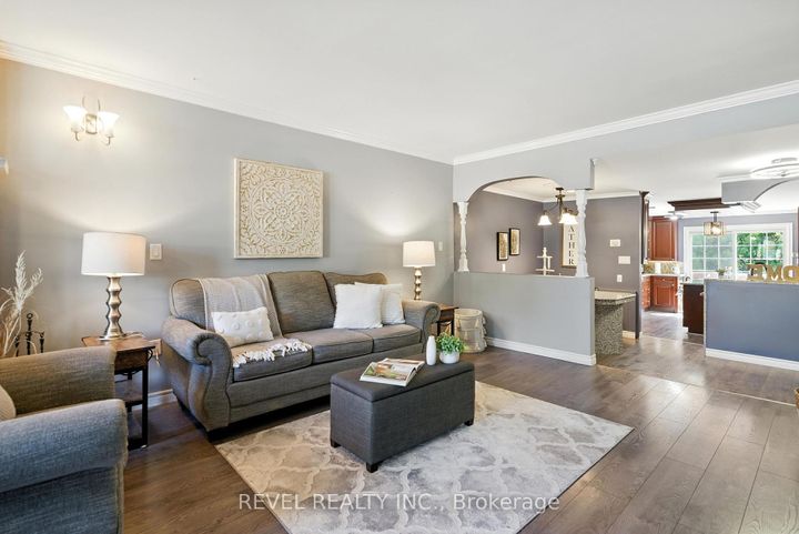 Photo 2 at 57 Rosehill Boulevard, McLaughlin, Oshawa