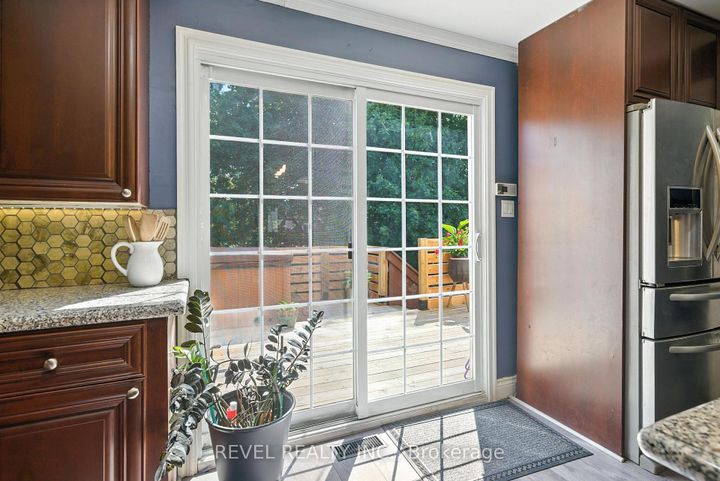 Photo 7 at 57 Rosehill Boulevard, McLaughlin, Oshawa