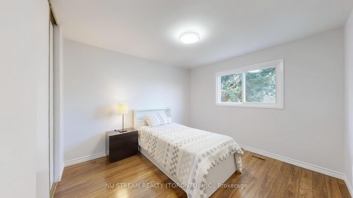 Photo 13 at 95 Madsen Crescent, Markville, Markham