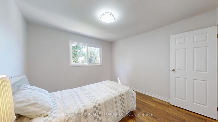 Photo 14 at 95 Madsen Crescent, Markville, Markham