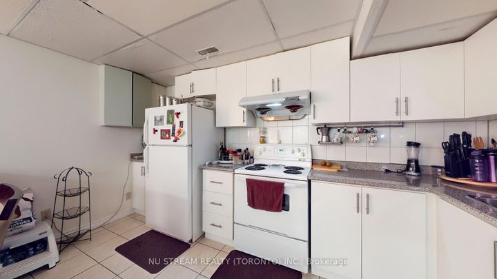 Photo 17 at 95 Madsen Crescent, Markville, Markham