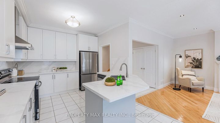 Photo 8 at 48 Elmrill Road, Berczy, Markham