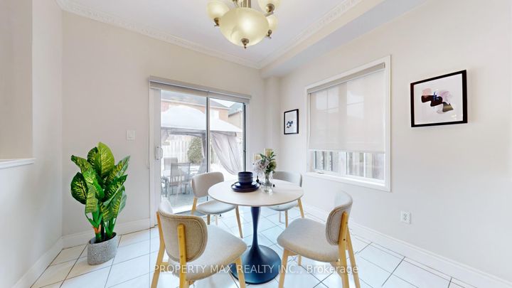 Photo 11 at 48 Elmrill Road, Berczy, Markham