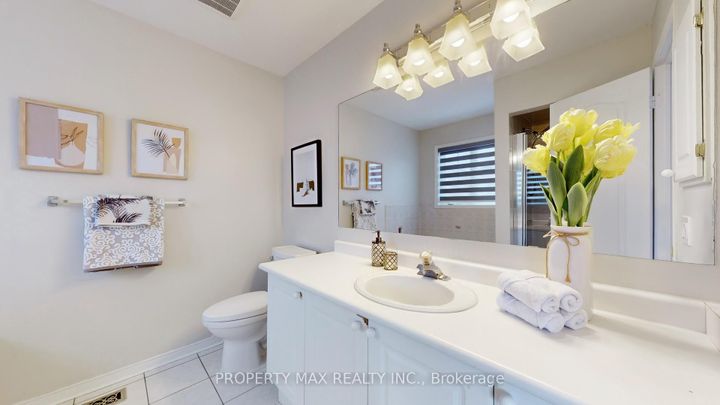 Photo 19 at 48 Elmrill Road, Berczy, Markham