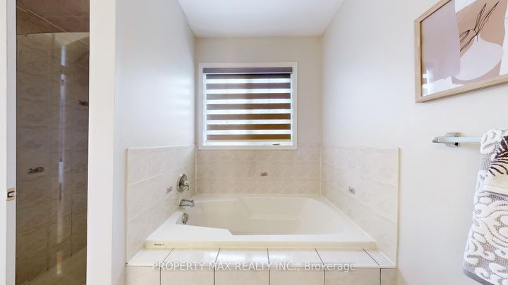 Photo 21 at 48 Elmrill Road, Berczy, Markham
