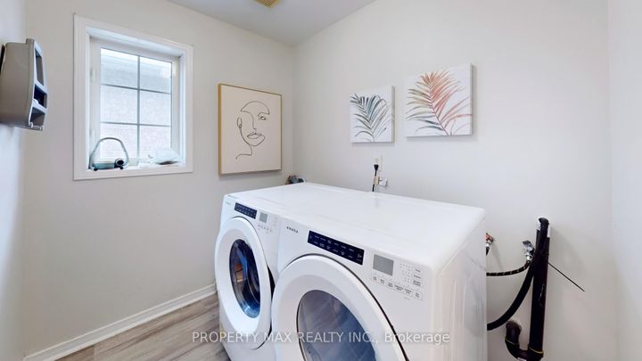 Photo 30 at 48 Elmrill Road, Berczy, Markham
