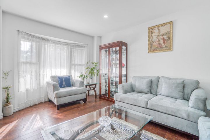 Photo 8 at 4165 Independence Avenue, Rathwood, Mississauga