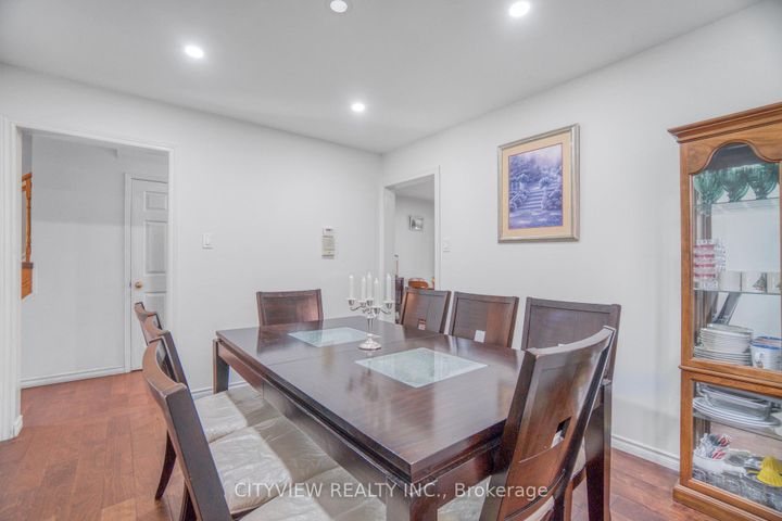 Photo 11 at 4165 Independence Avenue, Rathwood, Mississauga