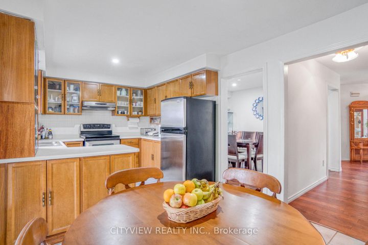 Photo 13 at 4165 Independence Avenue, Rathwood, Mississauga