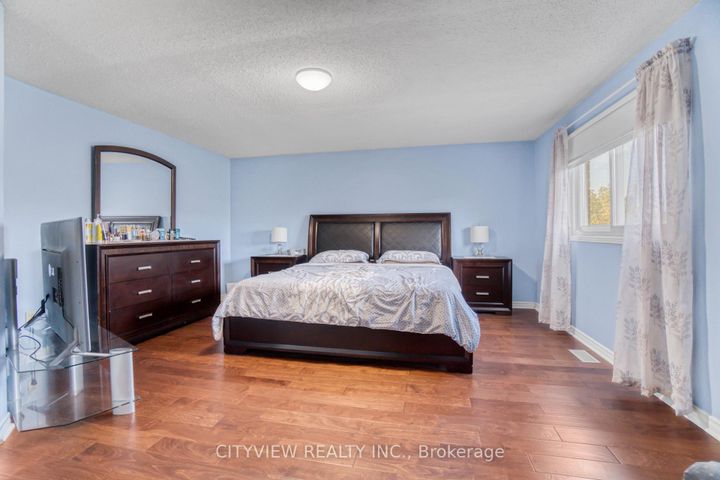 Photo 28 at 4165 Independence Avenue, Rathwood, Mississauga