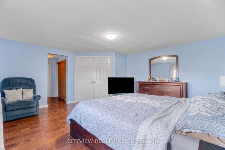 Photo 29 at 4165 Independence Avenue, Rathwood, Mississauga