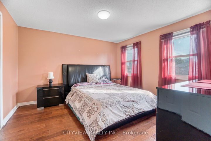 Photo 35 at 4165 Independence Avenue, Rathwood, Mississauga