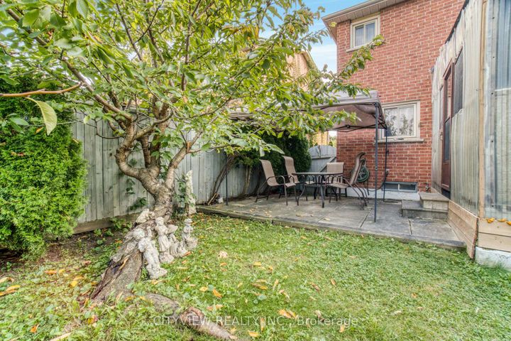 Photo 44 at 4165 Independence Avenue, Rathwood, Mississauga