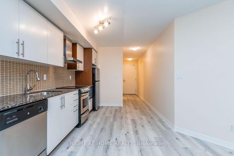 Photo 9 at 512 - 352 Front Street W, Waterfront Communities C1, Toronto