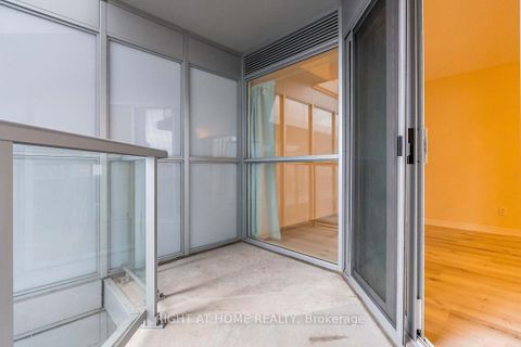 Photo 12 at 512 - 352 Front Street W, Waterfront Communities C1, Toronto