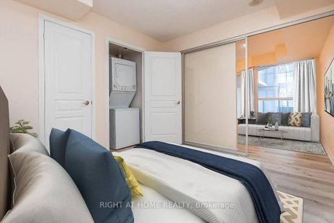 Photo 13 at 512 - 352 Front Street W, Waterfront Communities C1, Toronto