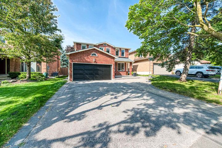 Photo 24 at 8 Hallam Road, Markham Village, Markham