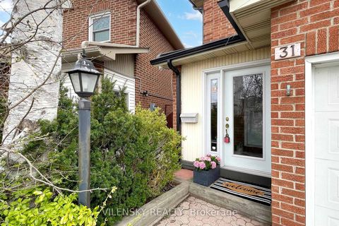 Photo 1 at 31 Royal Colwood Court, Glen Shields, Vaughan