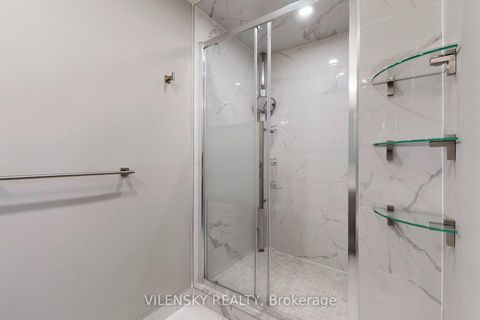 Photo 19 at 31 Royal Colwood Court, Glen Shields, Vaughan