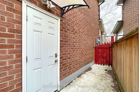 Photo 31 at 31 Royal Colwood Court, Glen Shields, Vaughan