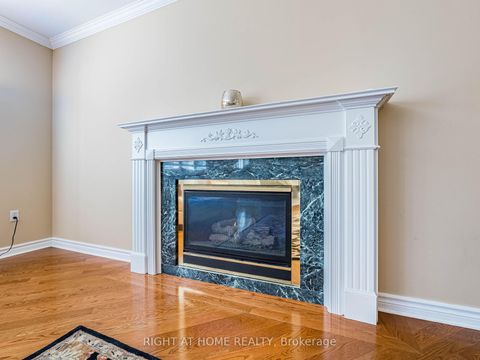 Photo 15 at 2204 Carpenters Circle, GA Glen Abbey, Oakville