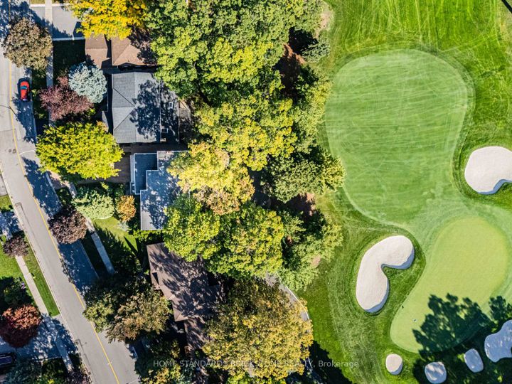Photo 4 at 5 POPLAR HEIGHTS Drive, Humber Valley, Toronto