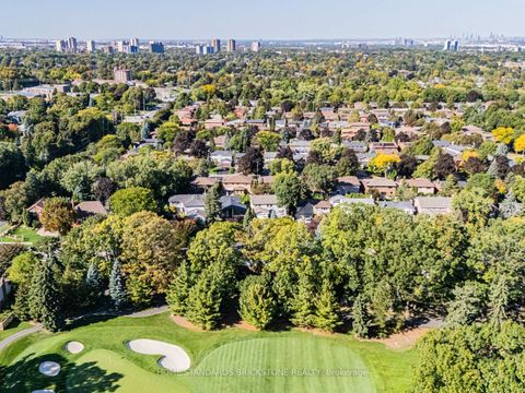 Photo 2 at 5 POPLAR HEIGHTS Drive, Humber Valley, Toronto