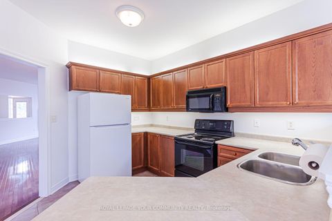 Photo 7 at 3 Paddle Gate, Oak Ridges Lake Wilcox, Richmond Hill